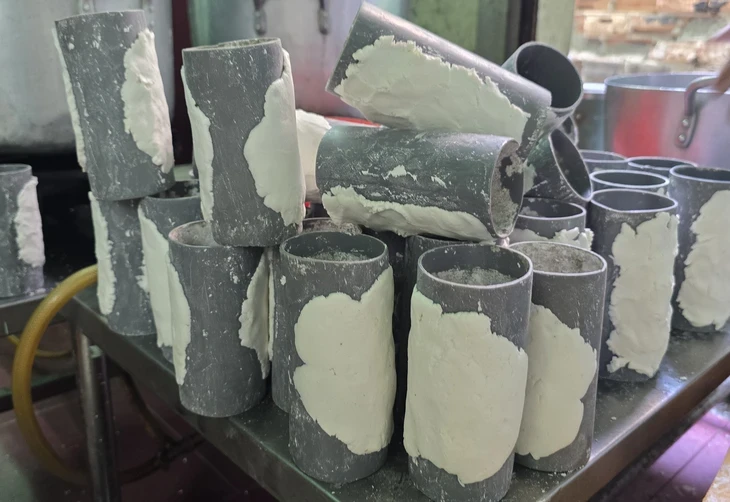 Quán bánh canh cô Sương Vũng Tàu gần trăm tuổi, không có gì ngoài chả cá Quán bánh canh cô Sương Vũng Tàu gần trăm tuổi, không có gì ngoài chả cá