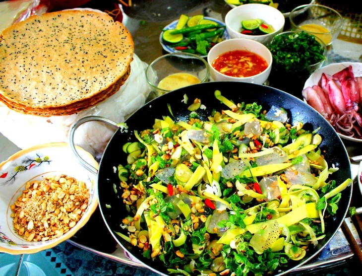 Sứa về chợ quê, gọi hè bằng vị mát lành Sứa về chợ quê, gọi hè bằng vị mát lành
