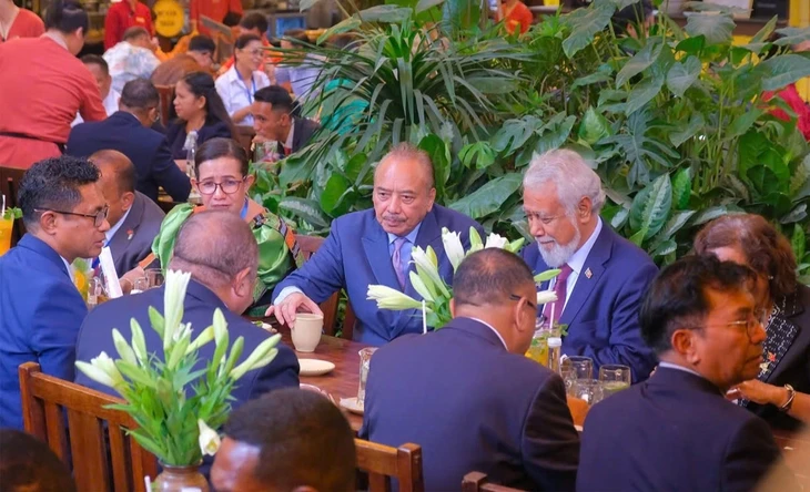 Thủ tướng Timor-Leste vào bếp làm nem cua bể, quan khách Thái Lan ấn tượng bánh xèo Việt Nam Thủ tướng Timor-Leste vào bếp làm nem cua bể, quan khách Thái Lan ấn tượng bánh xèo Việt Nam