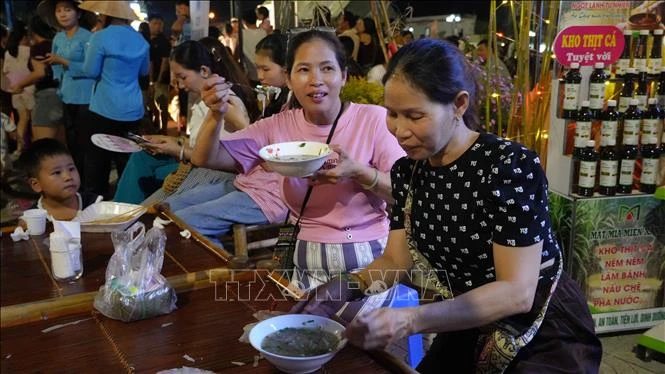 Tổ chức lễ hội gắn với món ăn độc đáo của người dân ven sông Trà Tổ chức lễ hội gắn với món ăn độc đáo của người dân ven sông Trà