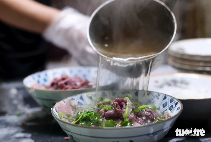 Tuổi Trẻ làm được Ngày của phở ở châu Á mà chúng tôi không làm được một tuần lễ phở ở châu Âu? Tuổi Trẻ làm được Ngày của phở ở châu Á mà chúng tôi không làm được một tuần lễ phở ở châu Âu?