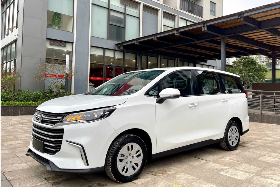 Chuyển sang nhập khẩu, giá xe số sàn Mitsubishi Xpander MT đắt hơn Toyota Avanza Chuyển sang nhập khẩu, giá xe số sàn Mitsubishi Xpander MT đắt hơn Toyota Avanza