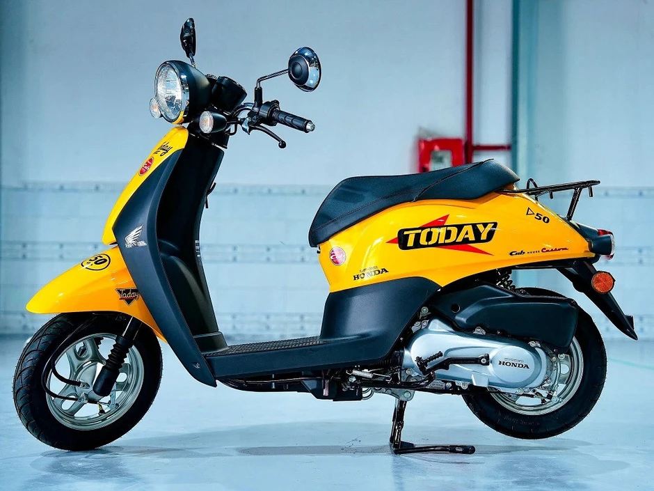 Loạt xe máy 50cc nhập khẩu giá đắt đỏ dành cho 'con nhà giàu'