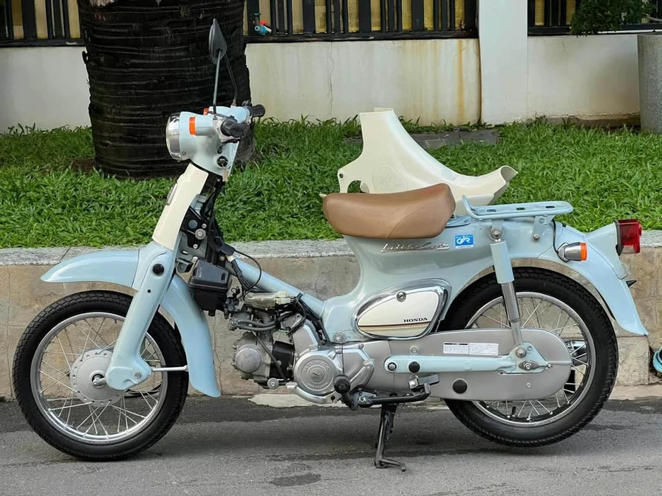 Loạt xe máy 50cc nhập khẩu giá đắt đỏ dành cho 'con nhà giàu'