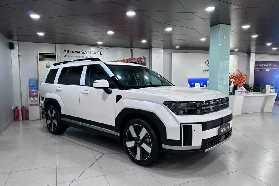 Loạt xe SUV xả kho 'cắt lãi' trong tháng 3, giảm giá hàng trăm triệu đồng Loạt xe SUV xả kho 'cắt lãi' trong tháng 3, giảm giá hàng trăm triệu đồng