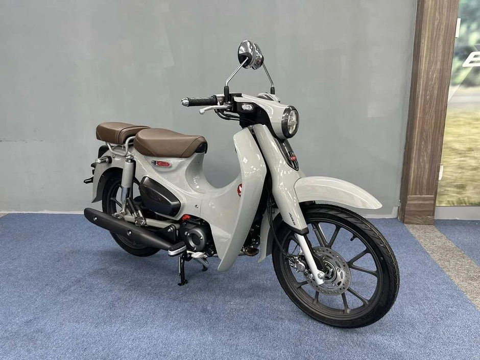 Nhiều mẫu Honda Cub nhập ngoại thiết kế độc, giá hơn trăm triệu vẫn hút khách Nhiều mẫu Honda Cub nhập ngoại thiết kế độc, giá hơn trăm triệu vẫn hút khách
