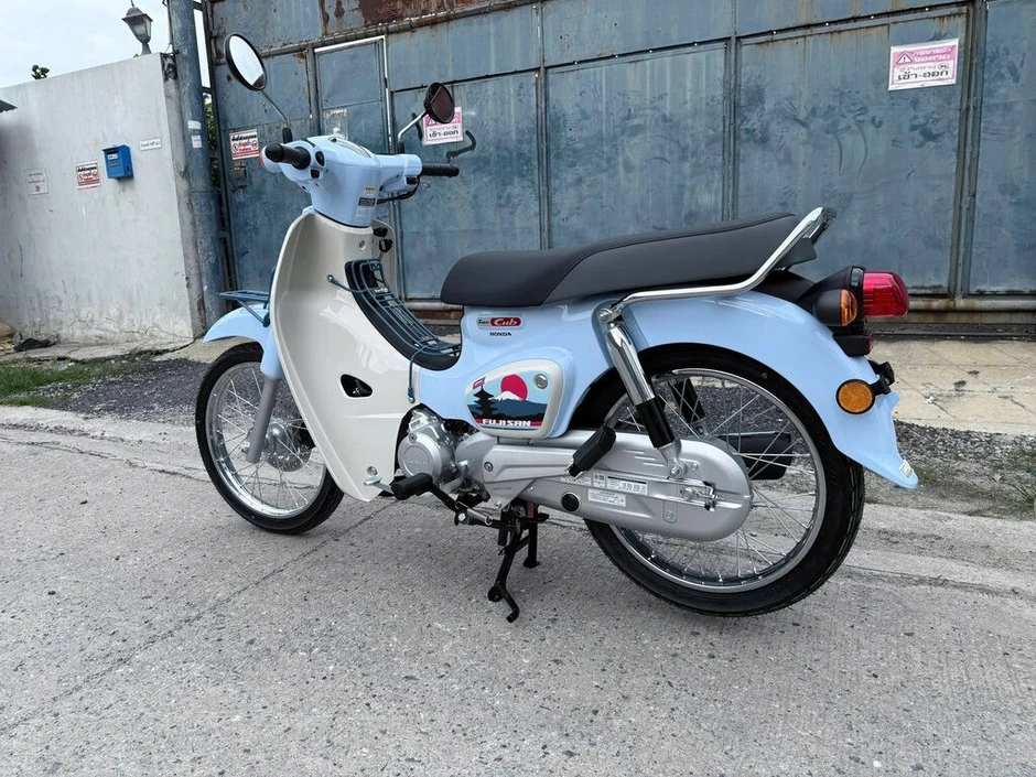 Nhiều mẫu Honda Cub nhập ngoại thiết kế độc, giá hơn trăm triệu vẫn hút khách Nhiều mẫu Honda Cub nhập ngoại thiết kế độc, giá hơn trăm triệu vẫn hút khách