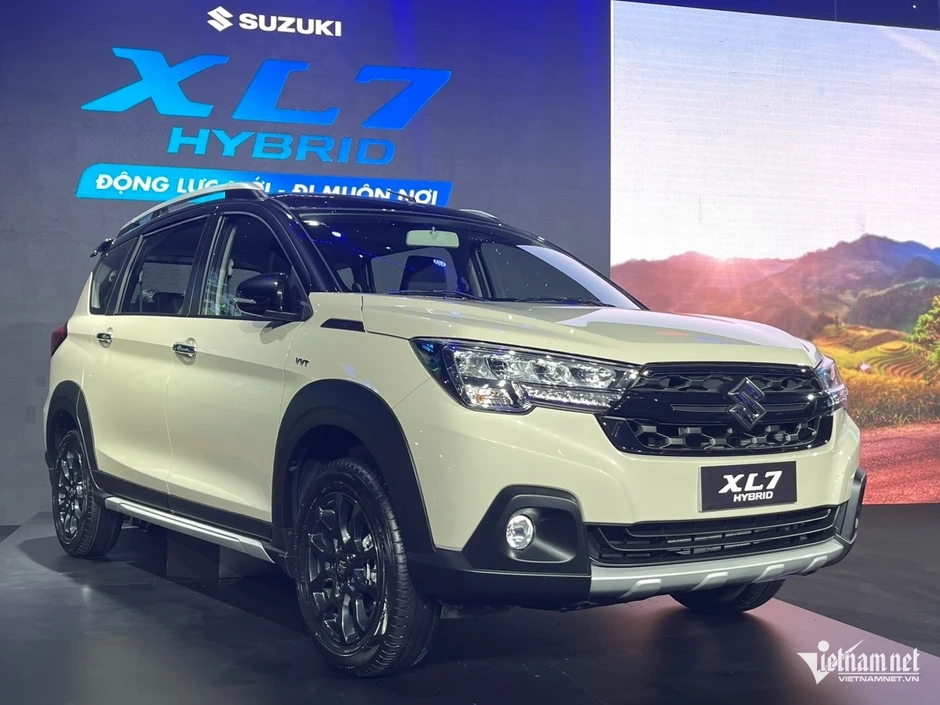Nhiều mẫu xe hybrid đang được giảm giá mạnh trong tháng 9