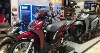 Sau Tết, giá xe máy Honda SH vẫn chênh cao đến 17 triệu đồng, Yamaha giảm nhẹ