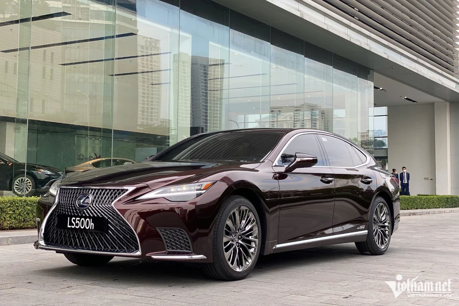 Sau Toyota, đến Lexus điều chỉnh giảm giá loạt xe hybrid, cao nhất 330 triệu Sau Toyota, đến Lexus điều chỉnh giảm giá loạt xe hybrid, cao nhất 330 triệu