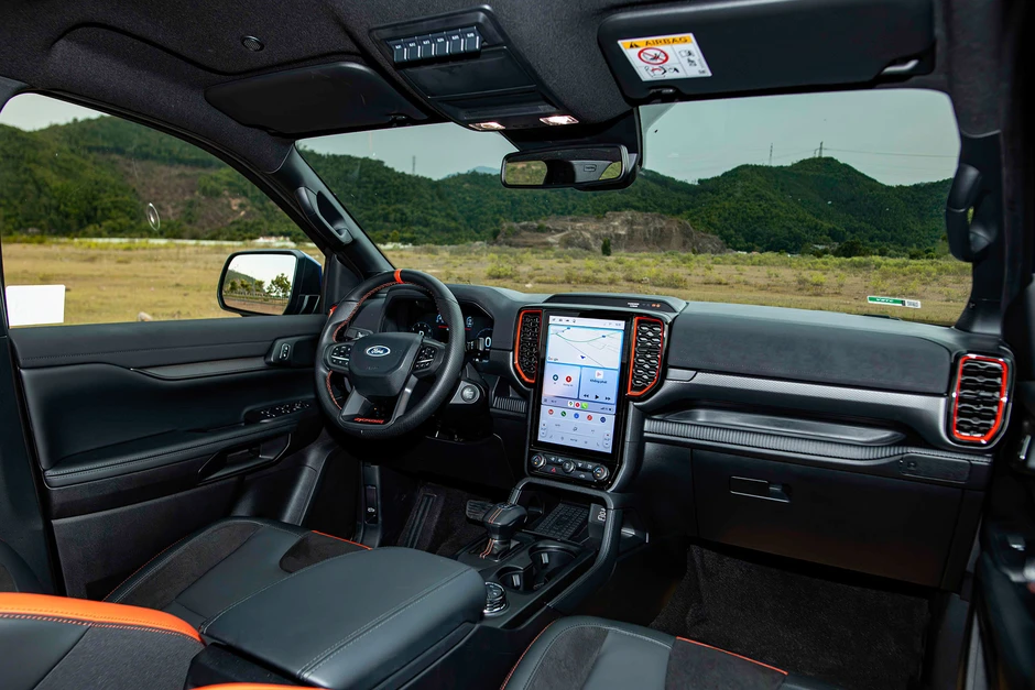 Tăng giá lên 1,45 tỷ đồng, ai sẽ 'xuống tiền' để mua Ford Ranger Raptor 2026? Tăng giá lên 1,45 tỷ đồng, ai sẽ 'xuống tiền' để mua Ford Ranger Raptor 2026?
