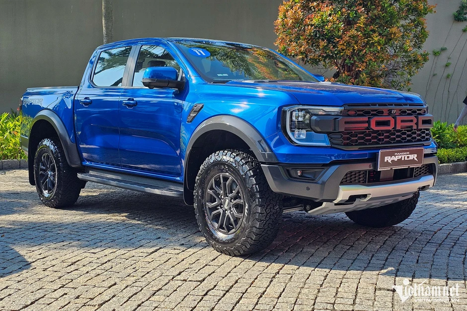Tăng giá lên 1,45 tỷ đồng, ai sẽ 'xuống tiền' để mua Ford Ranger Raptor 2026? Tăng giá lên 1,45 tỷ đồng, ai sẽ 'xuống tiền' để mua Ford Ranger Raptor 2026?