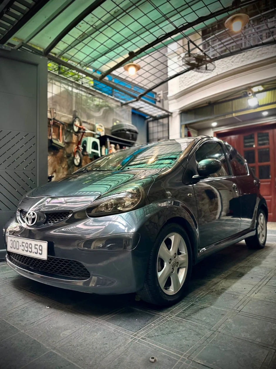 Toyota Aygo 2006 số sàn, xe nhỏ, lạ và hiếm giá 125 triệu có nên mua? Toyota Aygo 2006 số sàn, xe nhỏ, lạ và hiếm giá 125 triệu có nên mua?
