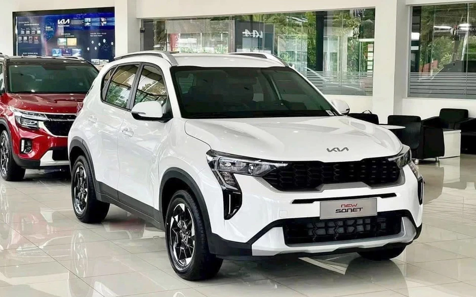 Với 500 triệu, khách Việt có thể mua được xe xăng gầm cao nào trong tháng 8? Với 500 triệu, khách Việt có thể mua được xe xăng gầm cao nào trong tháng 8?