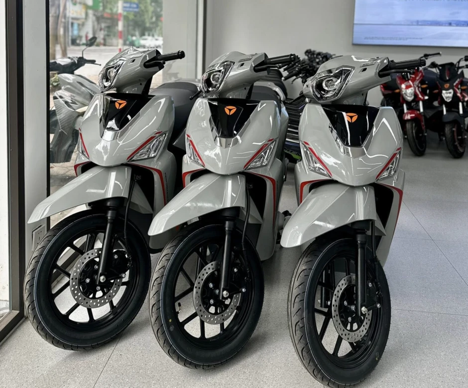 Xe máy điện vào mùa tựu trường, một số mẫu quay đầu tăng giá Xe máy điện vào mùa tựu trường, một số mẫu quay đầu tăng giá