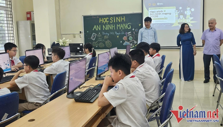 Mở rộng cơ hội để học sinh tiếp cận kiến thức, kỹ năng thiết yếu thời đại số Mở rộng cơ hội để học sinh tiếp cận kiến thức, kỹ năng thiết yếu thời đại số