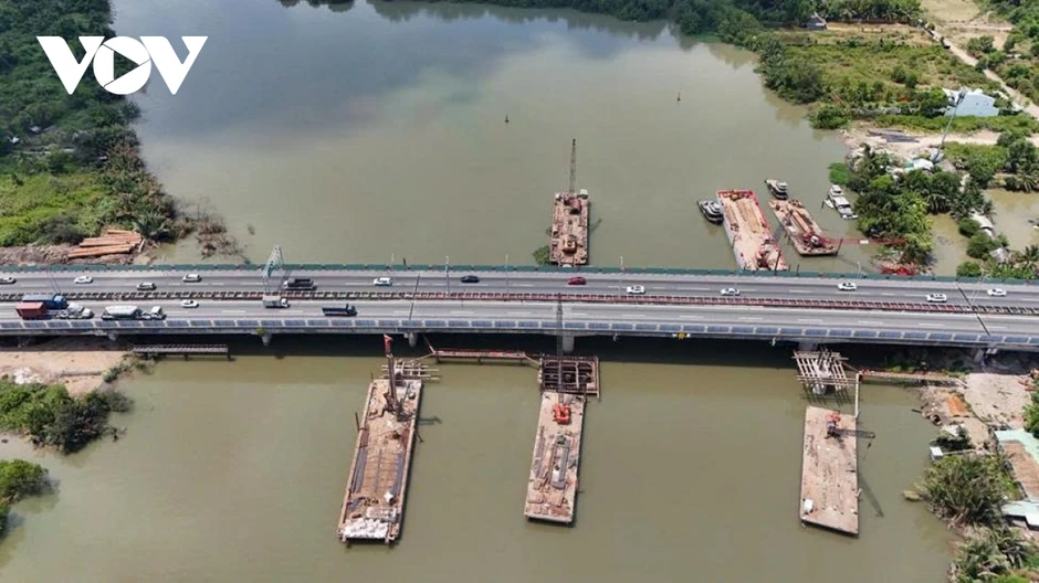 "Nước rút" mở rộng cao tốc TP.HCM - Long Thành, nhiều nhà thầu chậm tiến độ