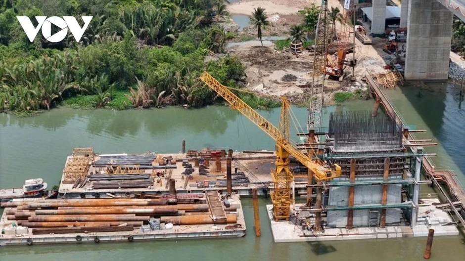 "Nước rút" mở rộng cao tốc TP.HCM - Long Thành, nhiều nhà thầu chậm tiến độ