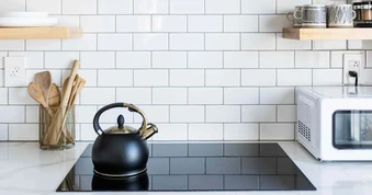 5 thiết bị nhà bếp tuyệt đối không nên đặt sát bếp nấu