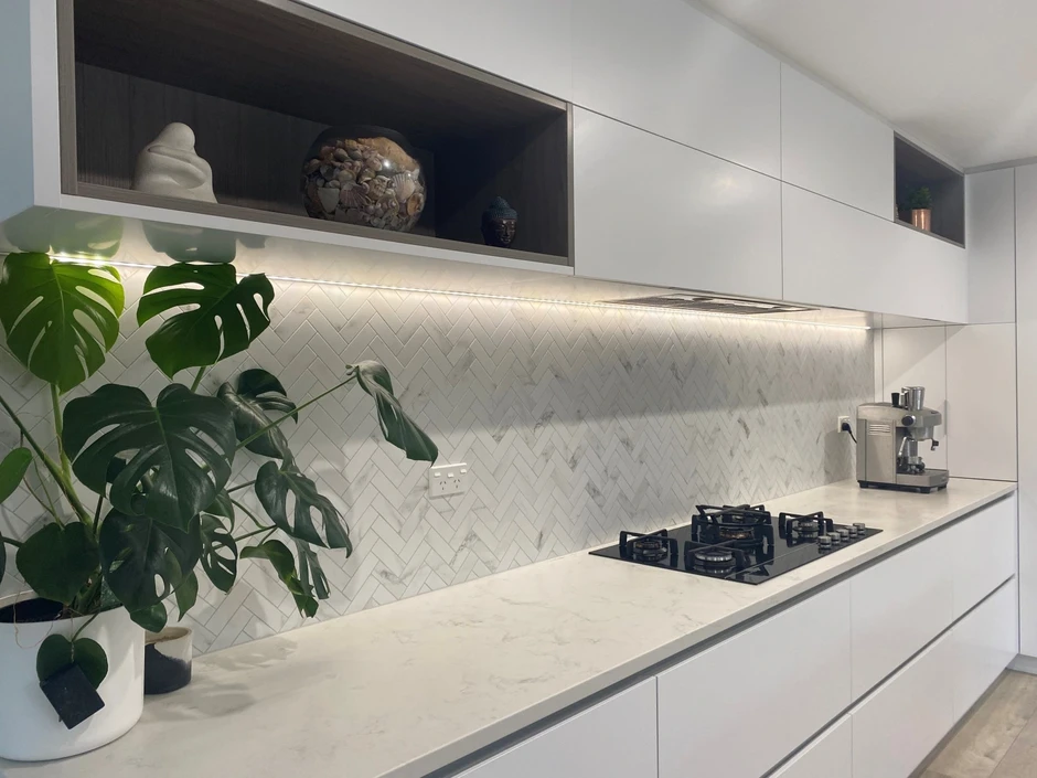 6 cách làm sạch gạch ốp tường bếp, đánh bay dầu mỡ lâu ngày 6 cách làm sạch gạch ốp tường bếp, đánh bay dầu mỡ lâu ngày