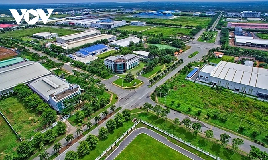 Bất động sản công nghiệp, "điểm sáng" tăng trưởng nhưng thách thức dần lộ diện Bất động sản công nghiệp, "điểm sáng" tăng trưởng nhưng thách thức dần lộ diện