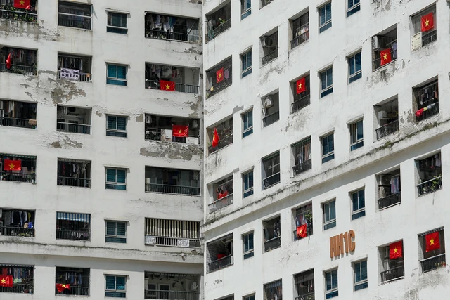 Bất ngờ khu chung cư đông dân nhất Hà Nội giảm giá tiền tỷ: Từng rao trên 60 triệu đồng/m², nay xuống còn 37 triệu đồng/m² Bất ngờ khu chung cư đông dân nhất Hà Nội giảm giá tiền tỷ: Từng rao trên 60 triệu đồng/m², nay xuống còn 37 triệu đồng/m²