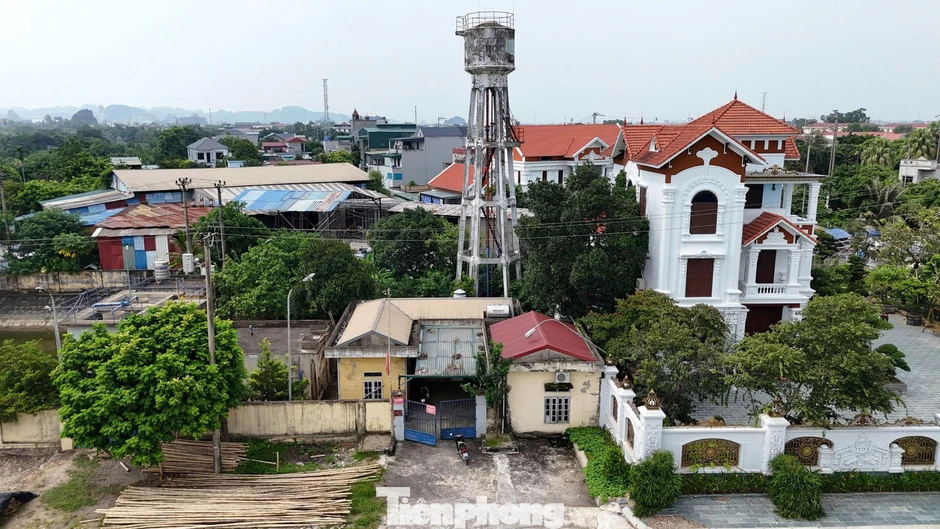 Biến gần 1.000m2 đất giao thông thành 'của riêng', 7 năm kết luận thanh tra vẫn trên giấy Biến gần 1.000m2 đất giao thông thành 'của riêng', 7 năm kết luận thanh tra vẫn trên giấy
