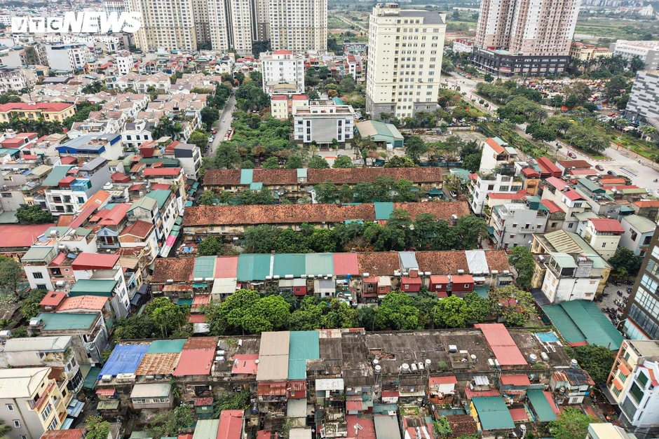 Cận cảnh khu tập thể hơn 40 năm ở Hà Nội sắp được thay bằng 3 tòa nhà 34 tầng Cận cảnh khu tập thể hơn 40 năm ở Hà Nội sắp được thay bằng 3 tòa nhà 34 tầng
