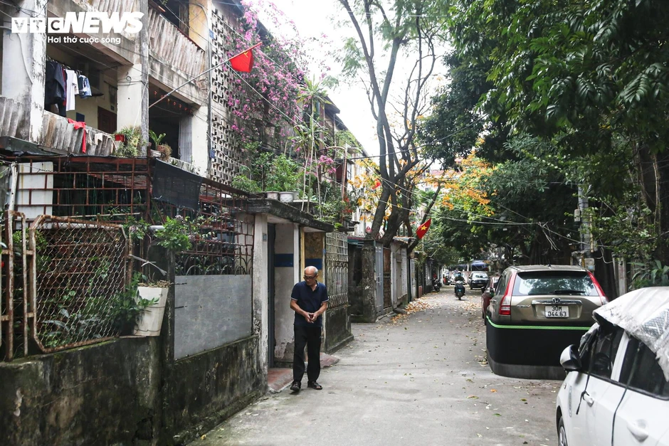 Cận cảnh khu tập thể hơn 40 năm ở Hà Nội sắp được thay bằng 3 tòa nhà 34 tầng Cận cảnh khu tập thể hơn 40 năm ở Hà Nội sắp được thay bằng 3 tòa nhà 34 tầng