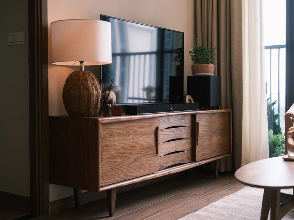 Căn hộ màu hồng mang nét hoài niệm của Mid-century Modern