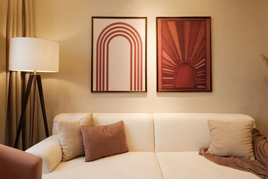 Căn hộ màu hồng mang nét hoài niệm của Mid-century Modern