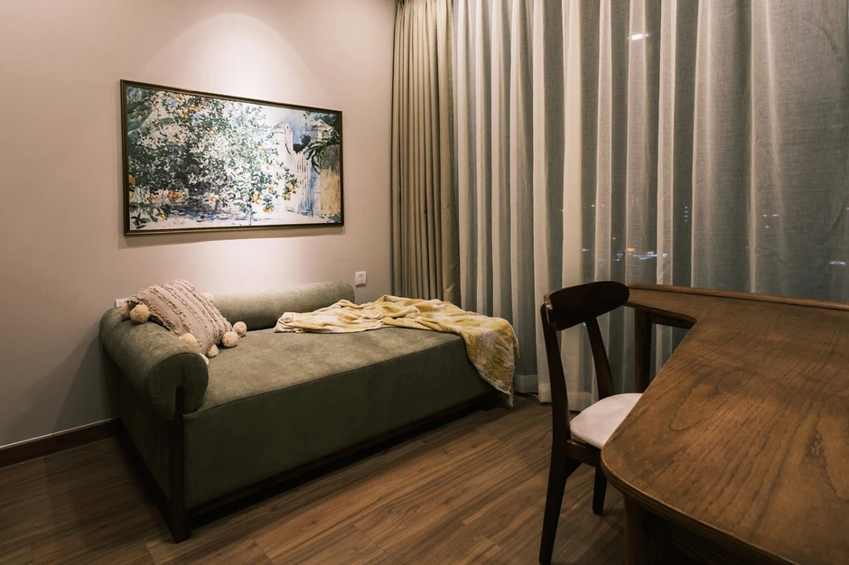 Căn hộ màu hồng mang nét hoài niệm của Mid-century Modern