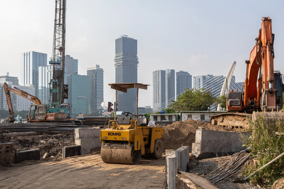 Cầu đi bộ nghìn tỷ qua sông Sài Gòn sau một năm thi công Cầu đi bộ nghìn tỷ qua sông Sài Gòn sau một năm thi công