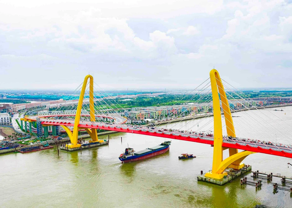 Cây cầu 2.300 tỷ do doanh nghiệp của tỷ phú Phạm Nhật Vượng xây dựng, sở hữu kỷ lục chưa từng có về tốc độ xây dựng công trình bắc qua sông Cấm Cây cầu 2.300 tỷ do doanh nghiệp của tỷ phú Phạm Nhật Vượng xây dựng, sở hữu kỷ lục chưa từng có về tốc độ xây dựng công trình bắc qua sông Cấm