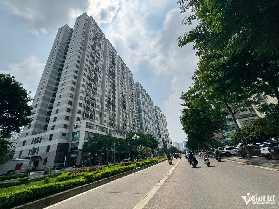 Chung cư từng là ‘hàng hot’ Hà Nội tăng giá gấp đôi, nay người mua lại chùn tay Chung cư từng là ‘hàng hot’ Hà Nội tăng giá gấp đôi, nay người mua lại chùn tay