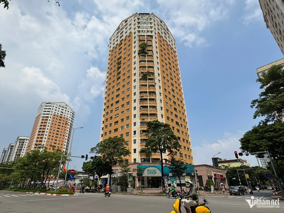 Chung cư từng là ‘hàng hot’ Hà Nội tăng giá gấp đôi, nay người mua lại chùn tay Chung cư từng là ‘hàng hot’ Hà Nội tăng giá gấp đôi, nay người mua lại chùn tay