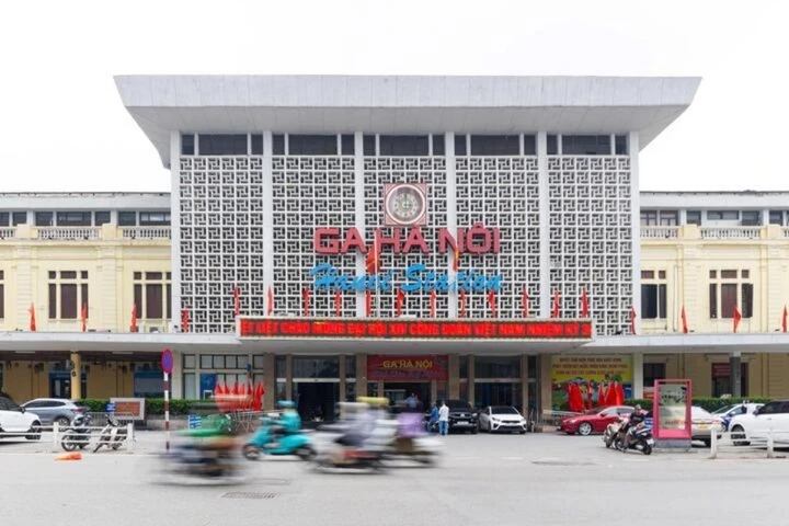 Chuyển ga đầu mối hành khách khỏi lõi trung tâm phù hợp quy hoạch 100 năm Chuyển ga đầu mối hành khách khỏi lõi trung tâm phù hợp quy hoạch 100 năm