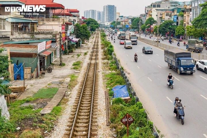 Chuyển ga đầu mối hành khách khỏi lõi trung tâm phù hợp quy hoạch 100 năm Chuyển ga đầu mối hành khách khỏi lõi trung tâm phù hợp quy hoạch 100 năm