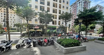 Chuyện khó tin: 1 chung cư ở TPHCM thông báo bán chỗ đậu xe tới 500 triệu đồng, cư dân phản ứng mạnh