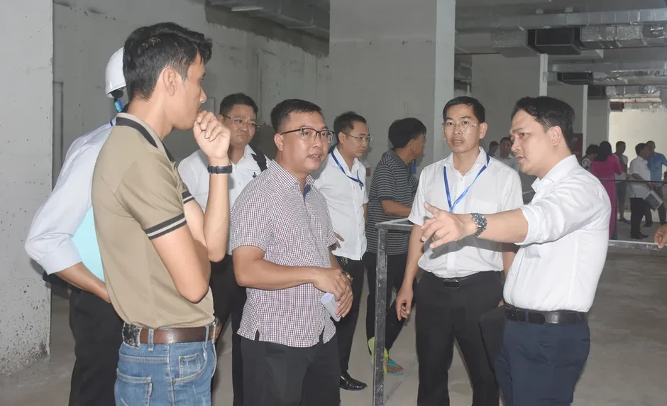 Công bố kết quả kiểm định nguyên nhân gây nứt tường ở chung cư Lapen Công bố kết quả kiểm định nguyên nhân gây nứt tường ở chung cư Lapen