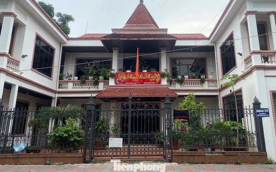Cưỡng chế 6 nhà đất công 'chây ì' bàn giao mặt bằng Cưỡng chế 6 nhà đất công 'chây ì' bàn giao mặt bằng