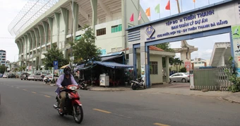 Đấu giá sân Chi Lăng với giá khởi điểm hơn 9.700 tỉ đồng, bước giá 90 tỉ đồng