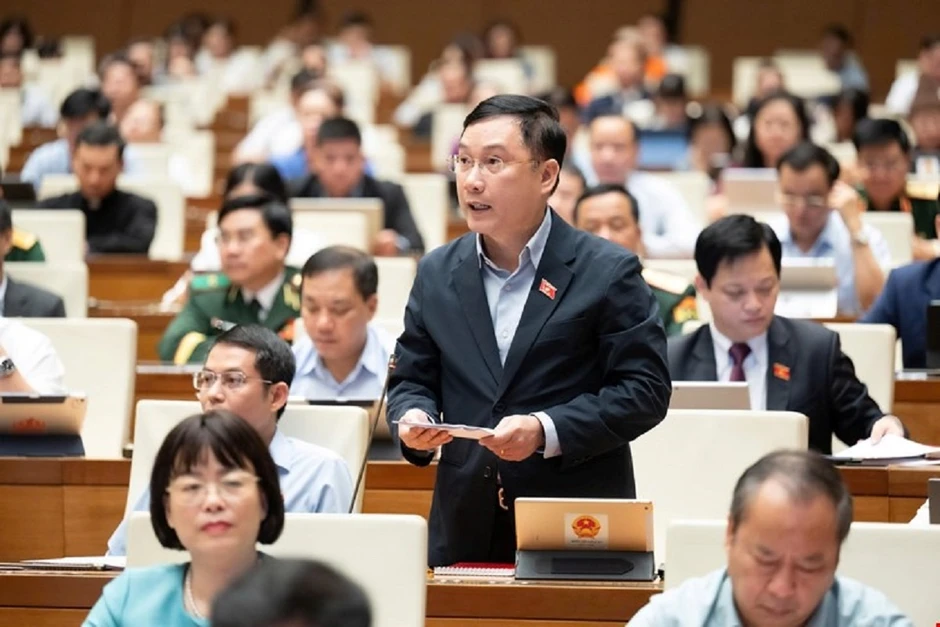 ĐBQH: Tín dụng chảy vào bất động sản đầu cơ, người trẻ 30 năm không mua nổi nhà ĐBQH: Tín dụng chảy vào bất động sản đầu cơ, người trẻ 30 năm không mua nổi nhà