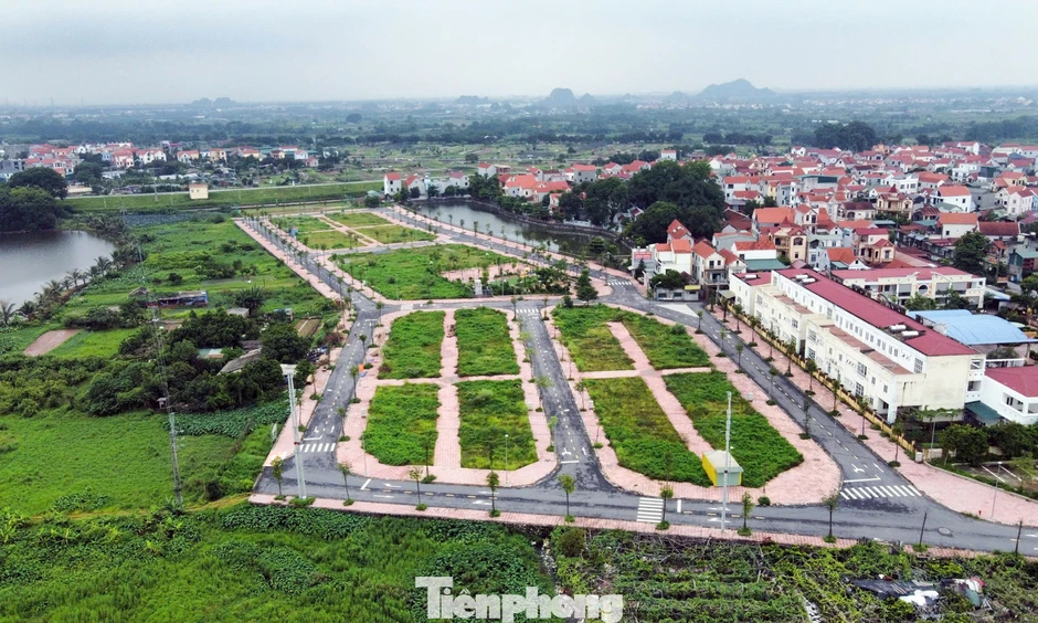 Đề xuất nâng mức đặt cọc đấu giá tối thiểu lên 20%: Kỳ vọng chặn 'cò' thổi giá đất