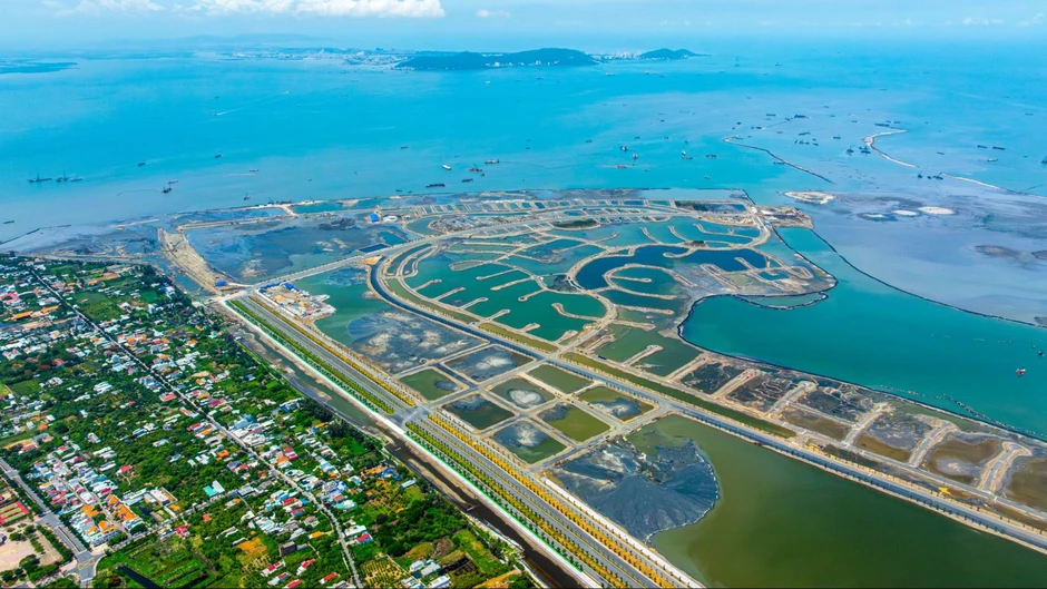 Diễn biến mới nhất của loạt hạ tầng Cần Giờ: Cầu vượt sông chuẩn bị đổ cọc, nút giao cao tốc bắt đầu thi công, sắp mở tuyến cầu và hầm vượt biển