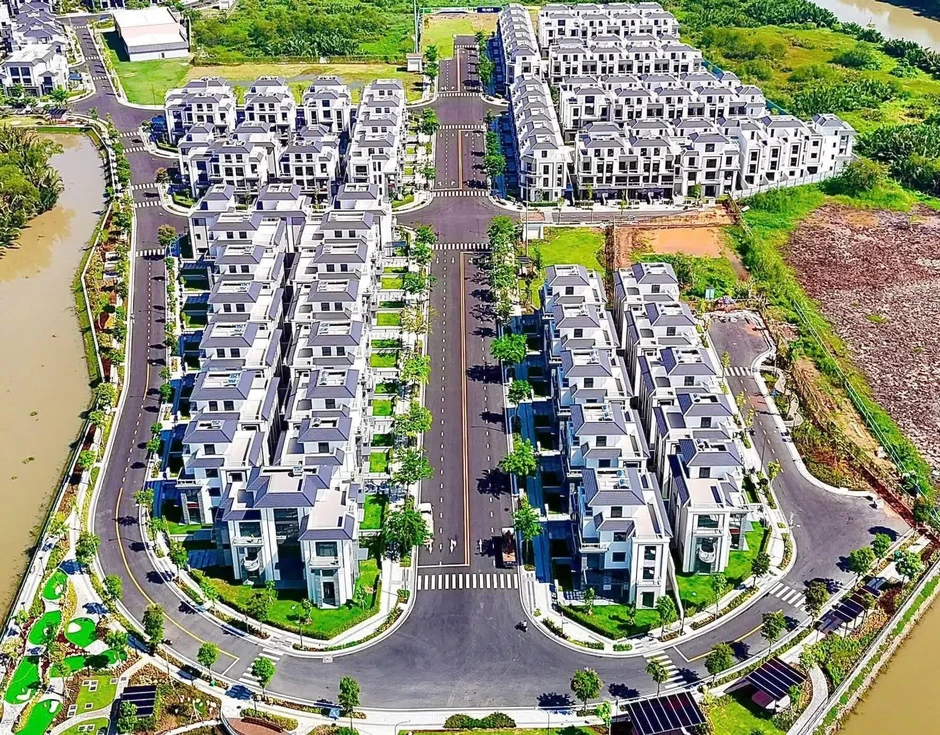 Diễn biến trái chiều trên thị trường bất động sản Diễn biến trái chiều trên thị trường bất động sản