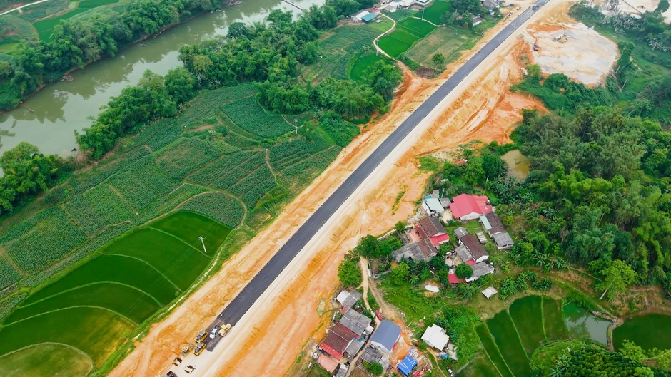 Dự án 26.000 tỷ đồng thách thức bậc nhất cả nước: Phải huy động quân đội hỗ trợ, chỉ còn hơn 1 tuần để hoàn thành đoạn tuyến quan trọng