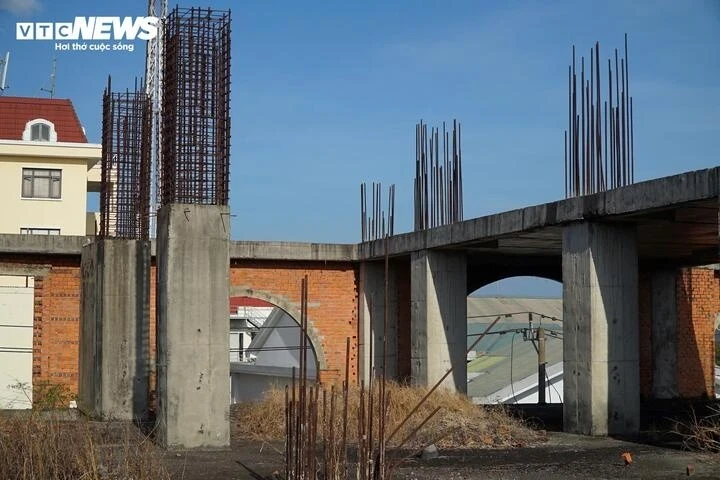 Dự án Đắk Lắk Center 'ngủ quên' 20 năm giữa trung tâm Buôn Ma Thuột Dự án Đắk Lắk Center 'ngủ quên' 20 năm giữa trung tâm Buôn Ma Thuột