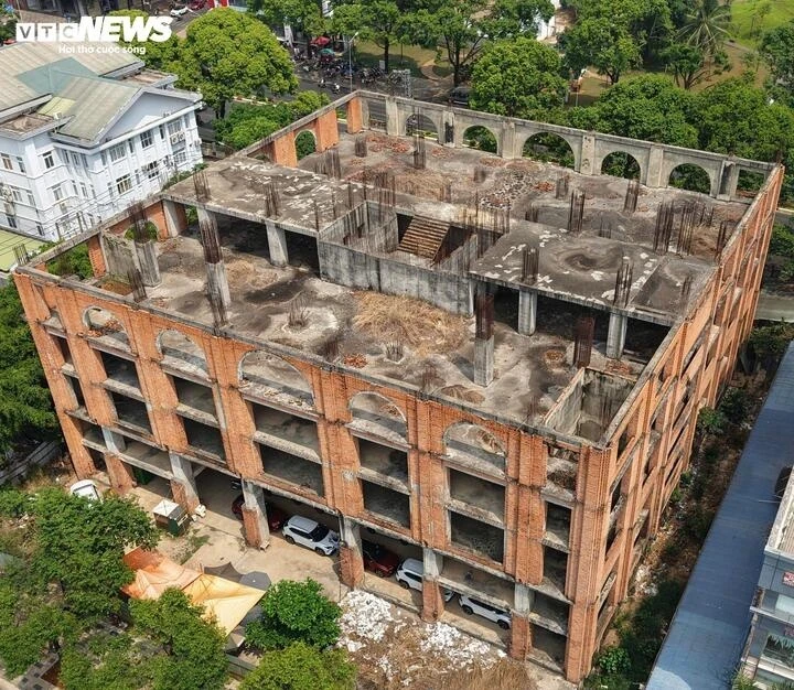 Dự án Đắk Lắk Center 'ngủ quên' 20 năm giữa trung tâm Buôn Ma Thuột Dự án Đắk Lắk Center 'ngủ quên' 20 năm giữa trung tâm Buôn Ma Thuột