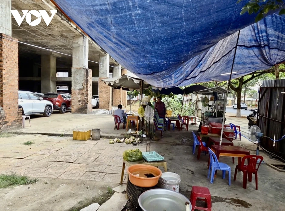 Dự án Đắk Lắk Center trên “đất vàng” nằm “bất động” gần 20 năm Dự án Đắk Lắk Center trên “đất vàng” nằm “bất động” gần 20 năm
